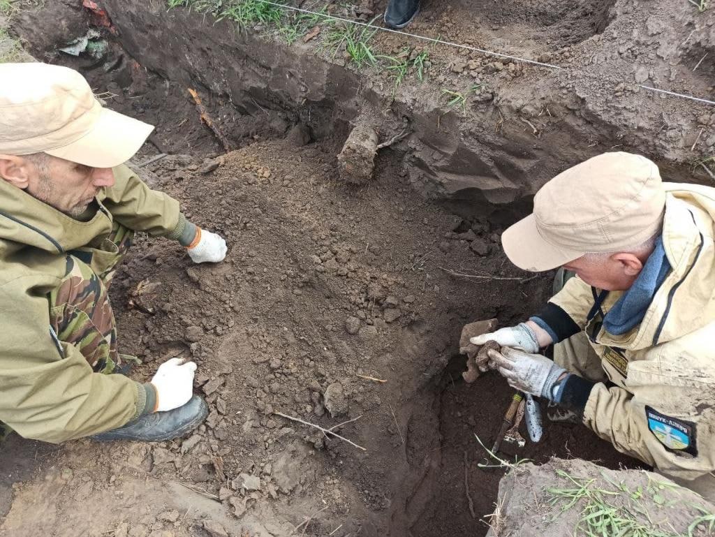 Дніпрянин знайшов рештки бійця часів Другої світової, коли копав яму під фундамент будинку
