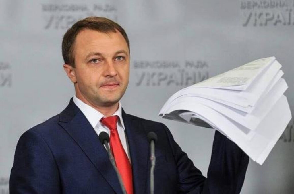 Кремінь тріснув? Що не так з мовним Омбудсменом