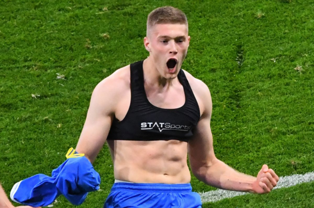 Донецький “Шахтар” планує придбати нападаючого СК “Дніпро-1” Артема Довбика