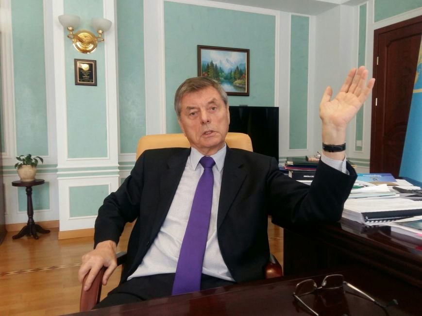 Помер президент Університету імені Нобеля у Дніпрі Борис Холод
