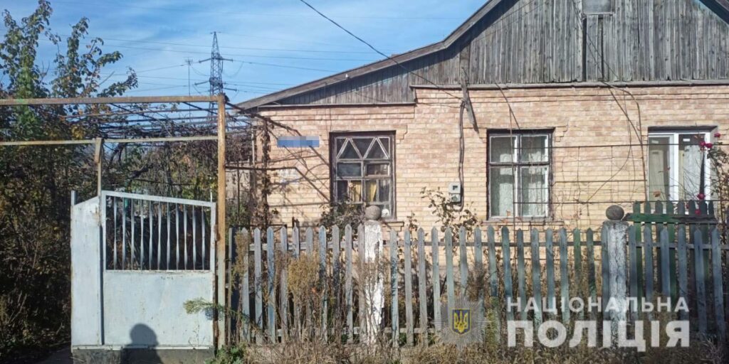 Поліцейські Нікополя затримали двох жінок за напад на чоловіка