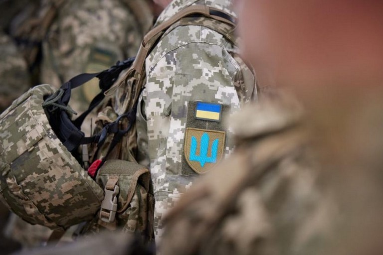 У Новомосковському районі вбили військовослужбовця: тіло знайшли у лісосмузі