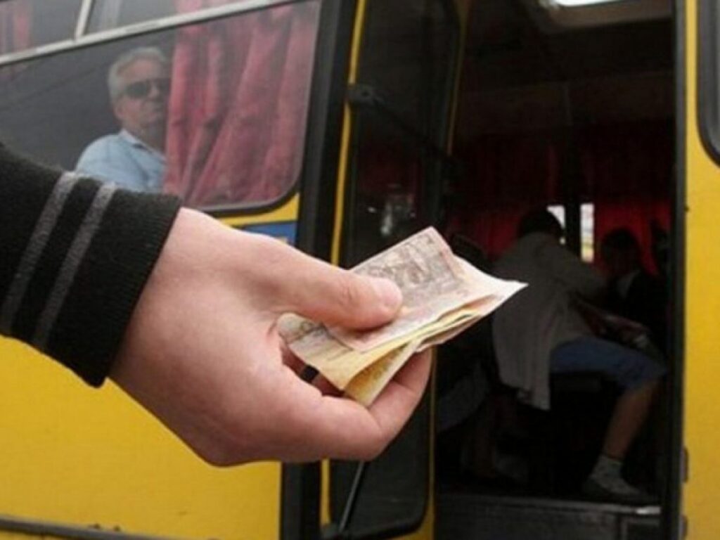 На Дніпропетровщині хочуть підвищити проїзд у маршрутках без відома місцевої влади