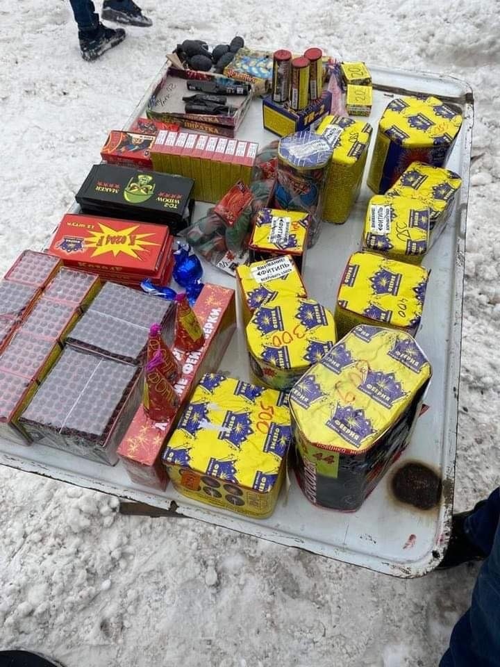 В Днепре проверяют точки продажи пиротехники: сколько нарушителей обнаружили