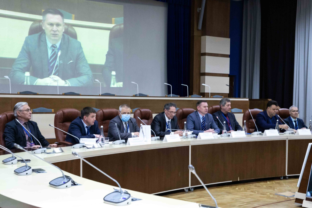 Влада, бізнес та науковці Дніпропетровщини поспілкувалися про перспективи космічної галузі