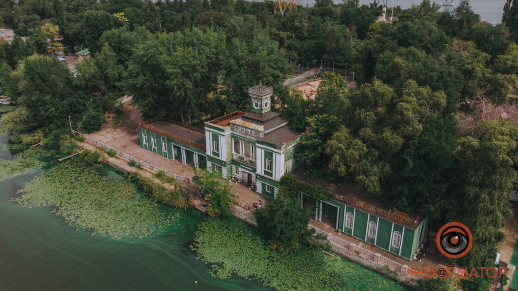 На Монастирському острові у Дніпрі реконструюють спортивну базу за 1,5 млн гривень