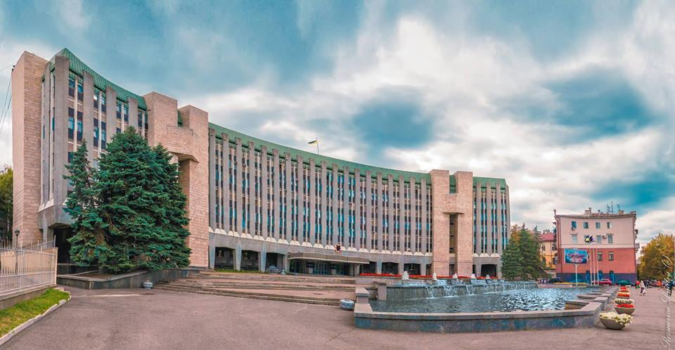 Які рішення прийняли депутати на черговій сесії Дніпровської міськради