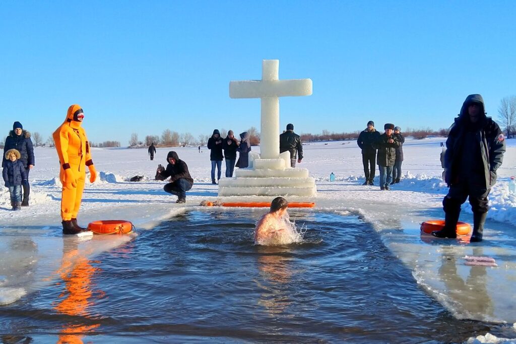 Водохреща: локації купання у Дніпрі та релігійна складова свята
