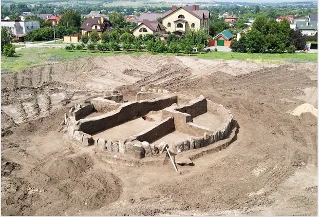 Геологи дослідили, де добувався граніт для  кромлеху в Новоолександрівці