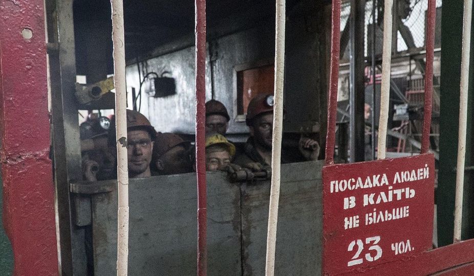 На Дніпропетровщині гірники 10 годин не могли піднятись на поверхню