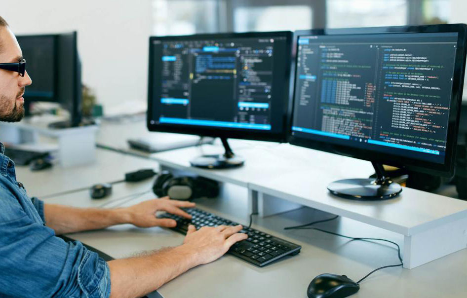 Мгер Куюмчян з програмістом та громадськими активістами створили ТОВ