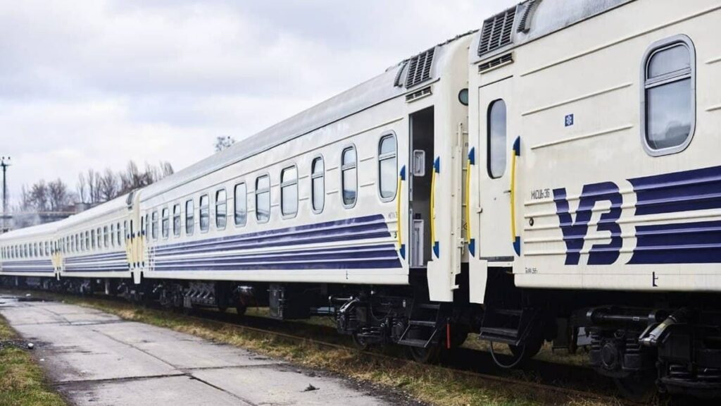 З Донецької та Луганської областей евакуювали понад 3 тисячі людей