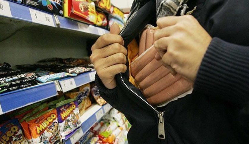 Поліція затримала дніпрянина за крадіжки з торгових павільйонів