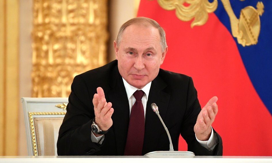 Путин признал ОРДЛО и ввел туда российские войска: как на это отреагировал мир