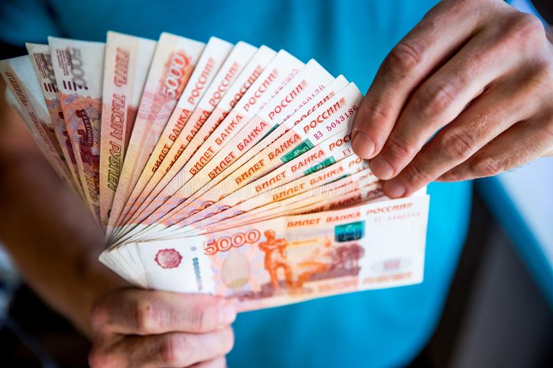 Укргазбанк дарит 100 тысяч рублей оккупантам за сдачу в плен
