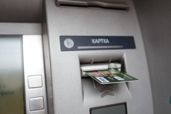 Нацбанк втричі збільшив ліміт зняття готівки з валютних рахунків
