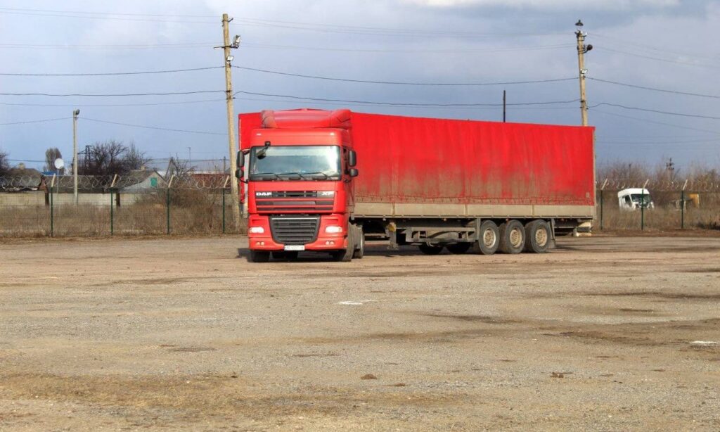 70 тонн гуманитарной помощи получила Новомосковщина