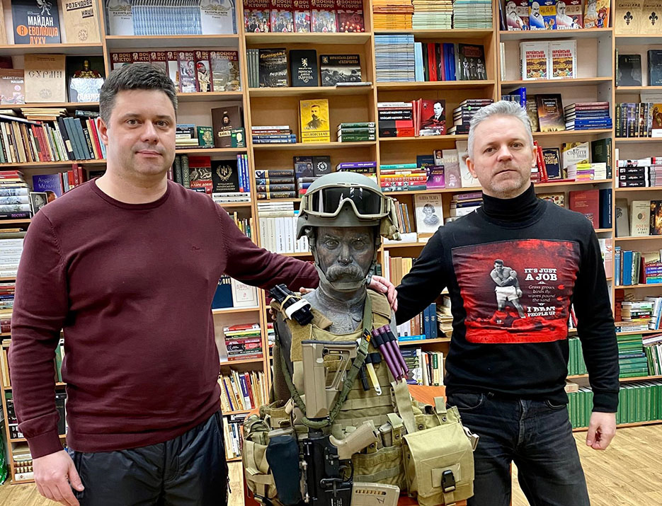 В Днепре волонтерами добровольческих подразделений является Сичеславская «Просвіта»