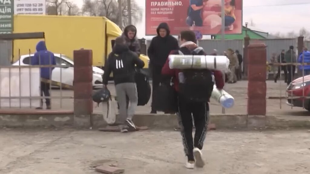З-за кордону повернулися 66 224 чоловіки для захисту України – Резніков