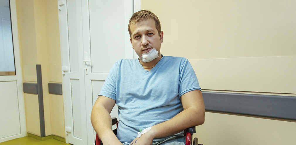Даже фашисты во время Второй мировой не стреляли по пожарным — раненый во время ракетного удара по Днепру спасатель