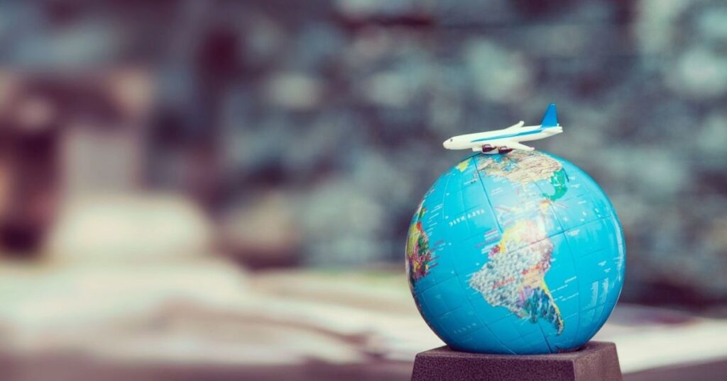 Українським туроператорам можуть заборонити працювати в Росії й Білорусі