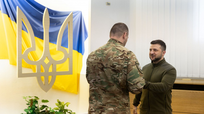 Президент Украины наградил орденами еще 131 военного