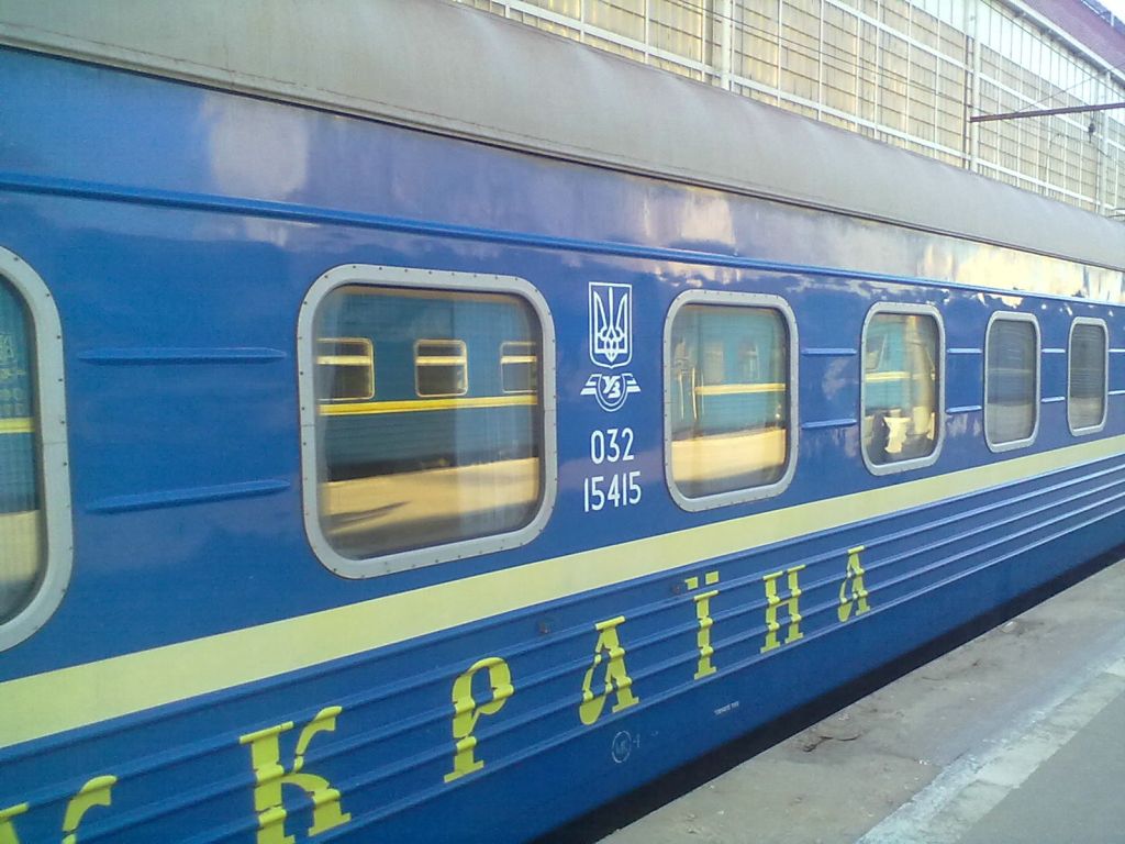 Укрзалізниця відкриває попередній продаж квитків на 20 діб