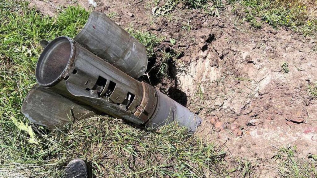 Вночі ворог обстрілював Апостолове, поранено двоє людей