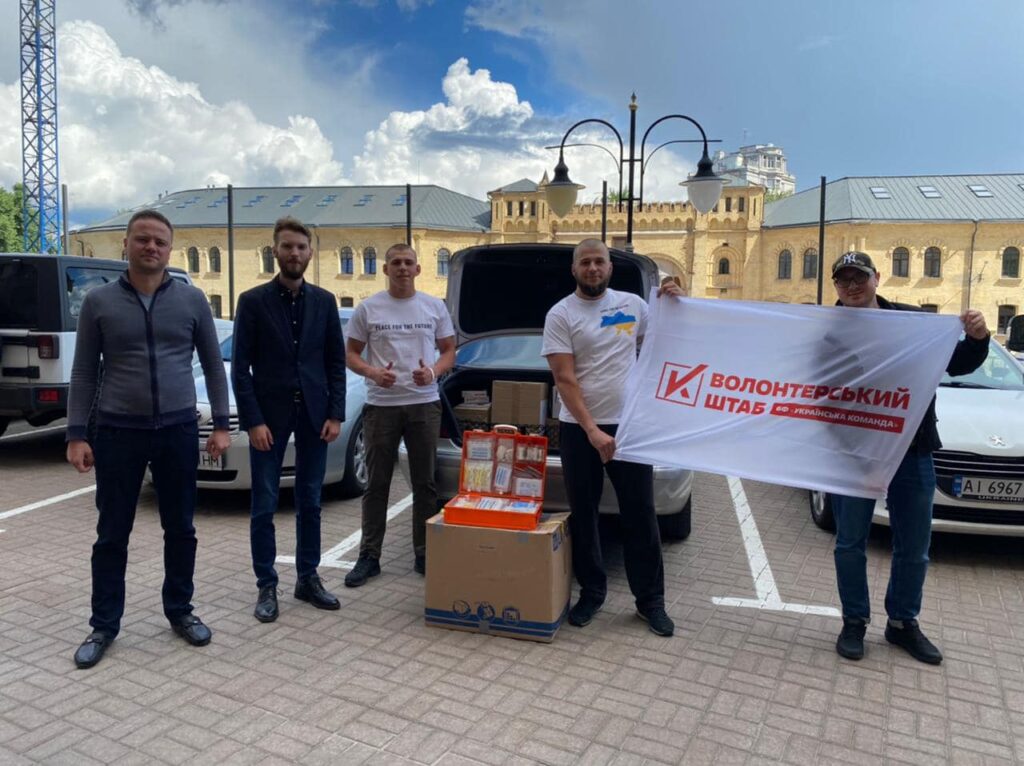 Керівник «Української команди» розповів про досягнення дніпровських волонтерів, які щодня працюють на Перемогу