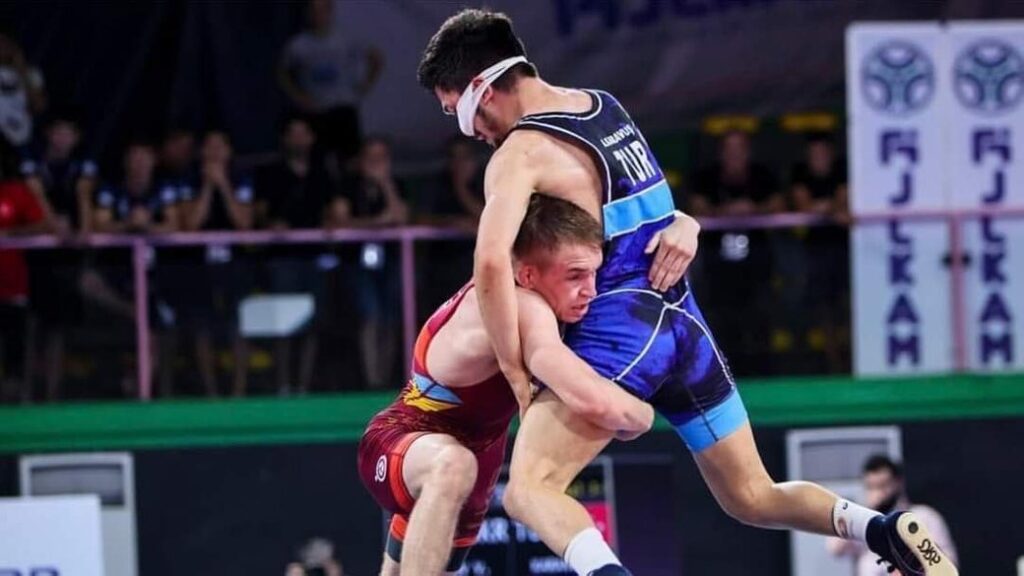 Криворізький спортсмен здобув “золото” на чемпіонаті з вільної боротьби