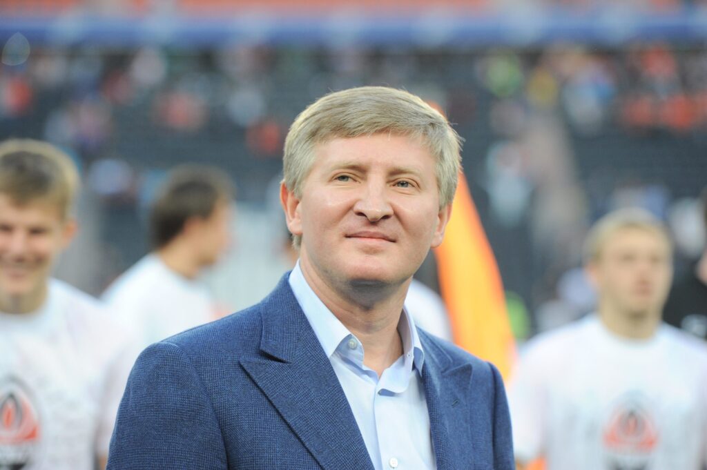 Ахметов віддає свої ЗМІ державі, але запустить медіабізнес у Польщі