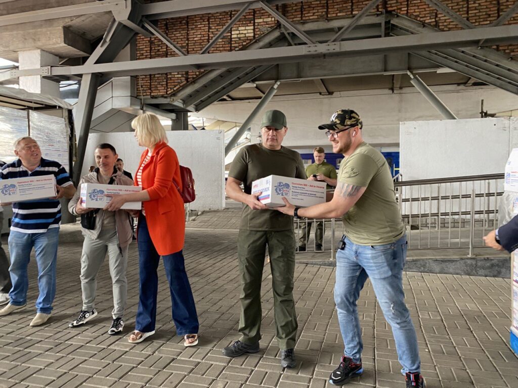 Близько 4000 українських сімей, що постраждали від війни, отримають продуктові набори, – Артур Палатний