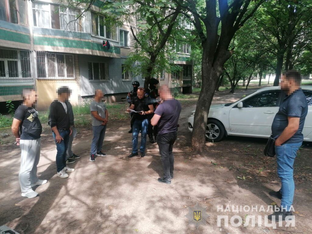 На Дніпропетровщині затримали злочинне угрупування за розбійний напад