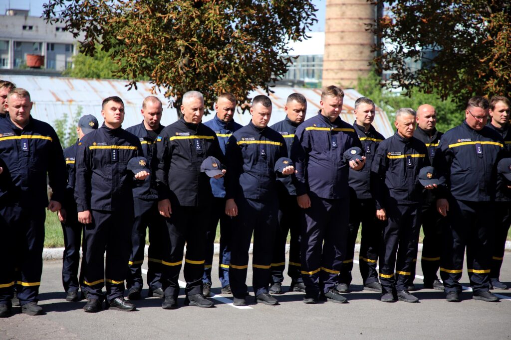 Рятувальникам області вручили грамоти, відзнаки й чергові звання