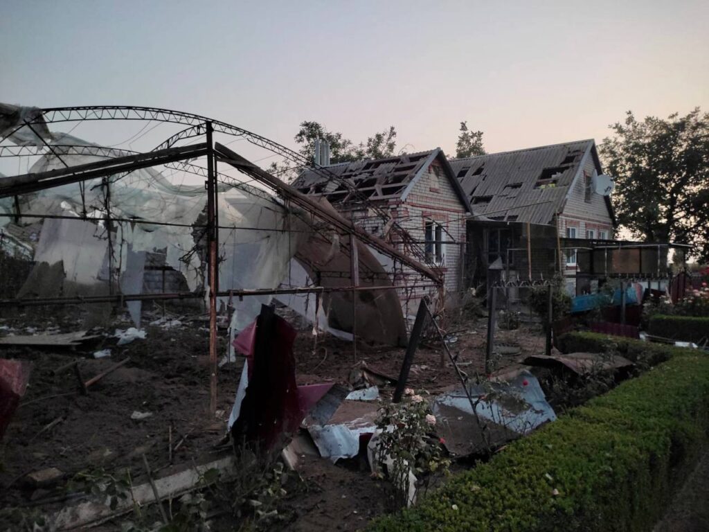 Російські війська обстрілювали Криворізький та Нікопольський райони Дніпропетровщини, є жертви