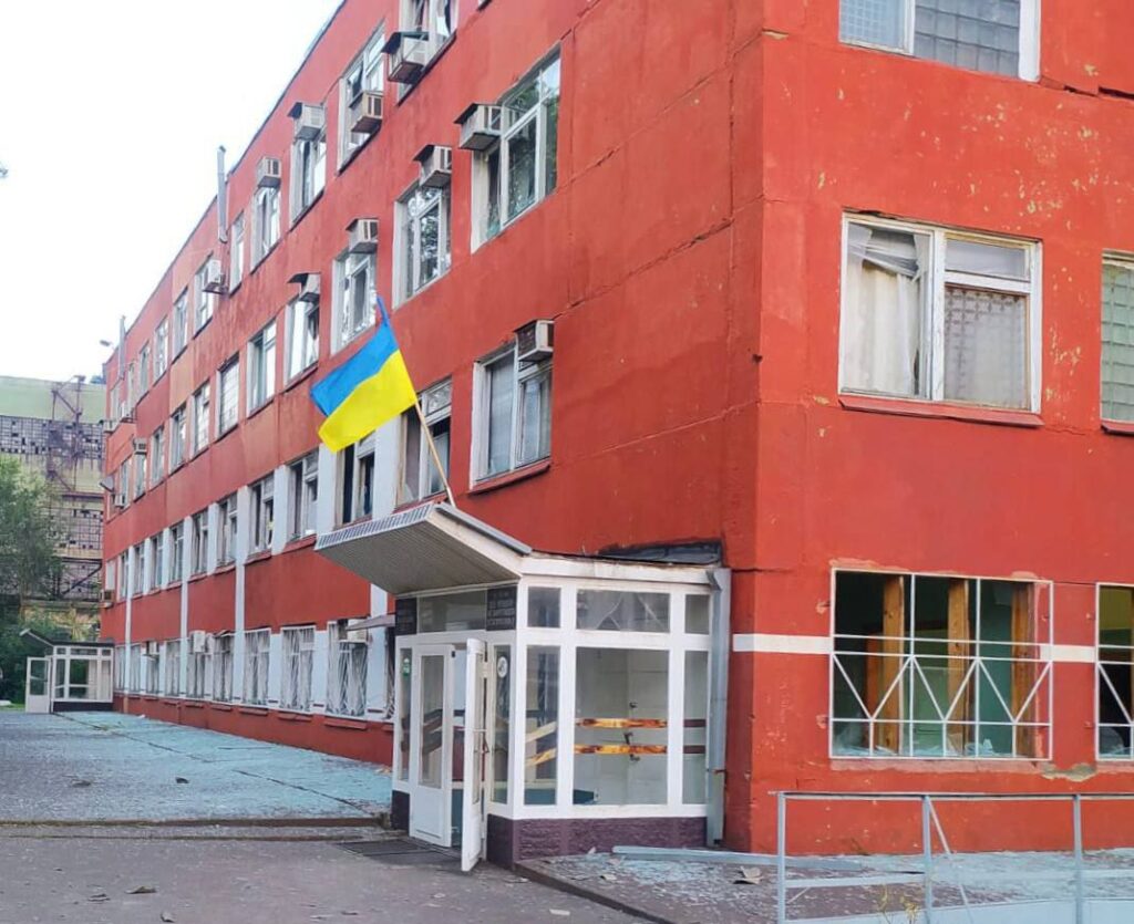 Вночі росіяни обстрілювали Синельниківський та Нікопольський райони, використовуючи РСЗВ та ракети