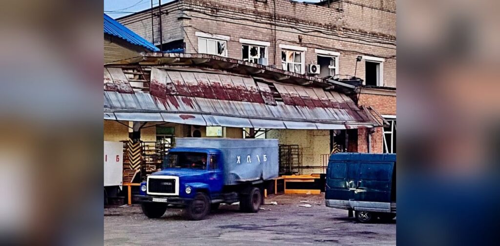 Через ворожий обстріл Нікопольського району постраждали 2 людини