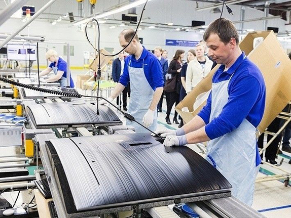 Інтерес росіян до низькокваліфікованої роботи в Польщі зріс на 600% за два дні, але їх там не чекають