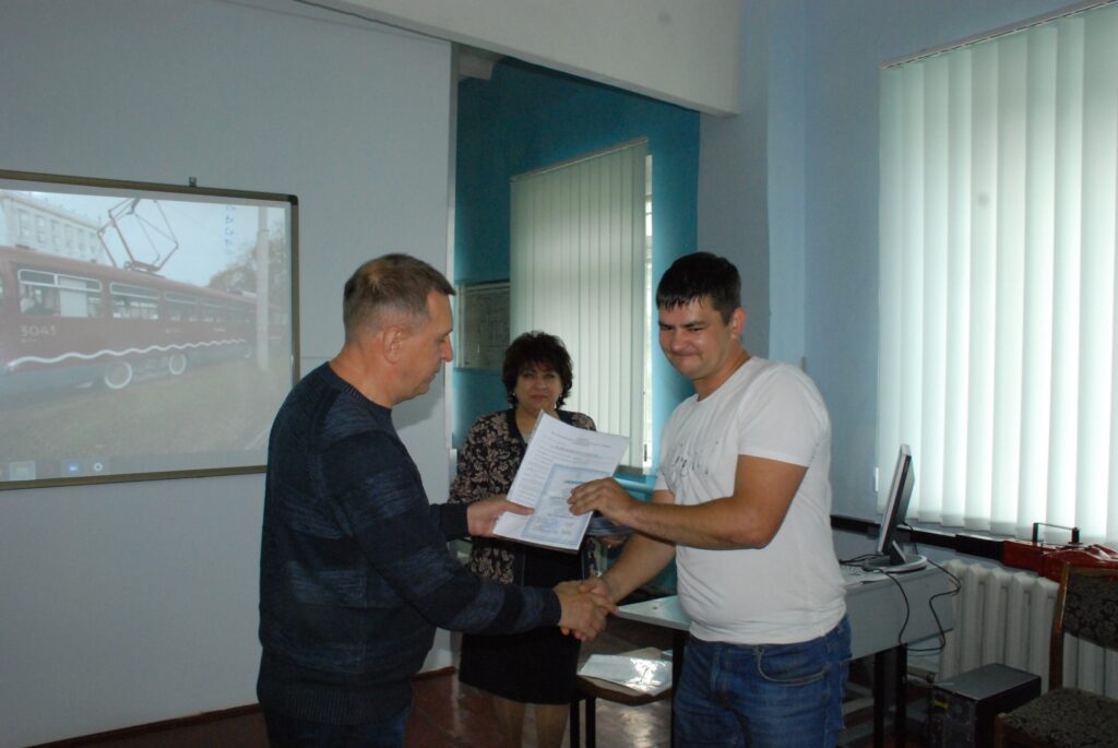 У Дніпрі можна стати водієм електротранспорту усього за 3,5 місяці