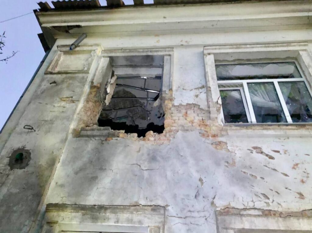 Російські окупанти обстрілювали Нікопольський район важкою артилерією