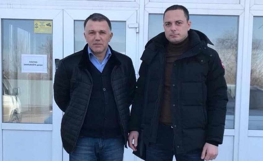 У помічника мера Кам’янського знайшли склад зброї