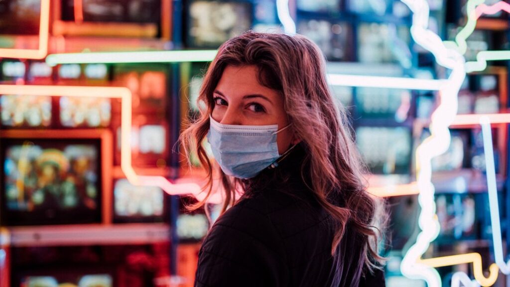 На Дніпропетровщині 11 тисяч людей за тиждень захворіли  на ГРВІ та коронавірус