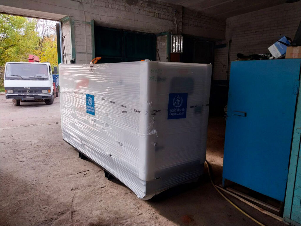 Потужний генератор для однієї з лікарень Кривого Рогу передали від Всесвітньої організації охорони здоров’я