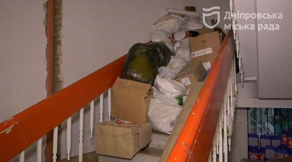 Вторинна сировина в обмін на кошти для ЗСУ: у Дніпрі молодь з екологами проводять благодійну екотолоку