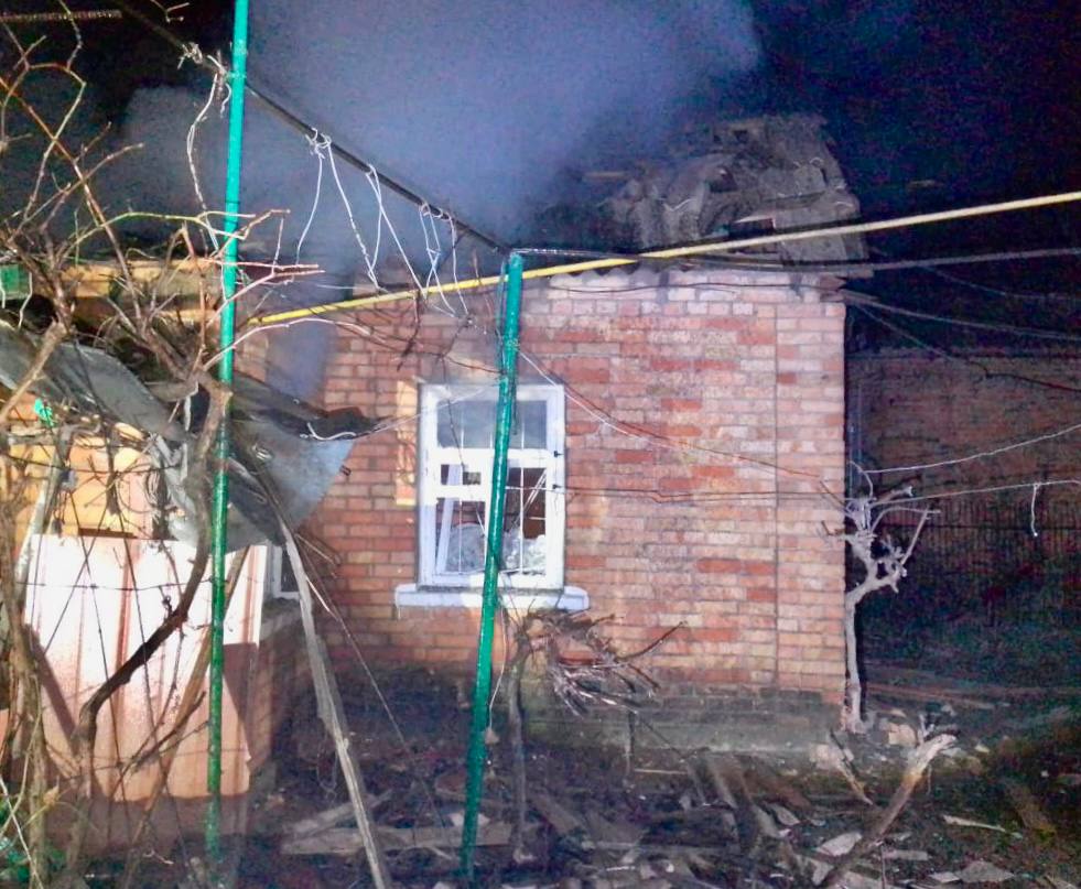 Війська росії обстріляли Нікопольський район: є жертви та руйнування
