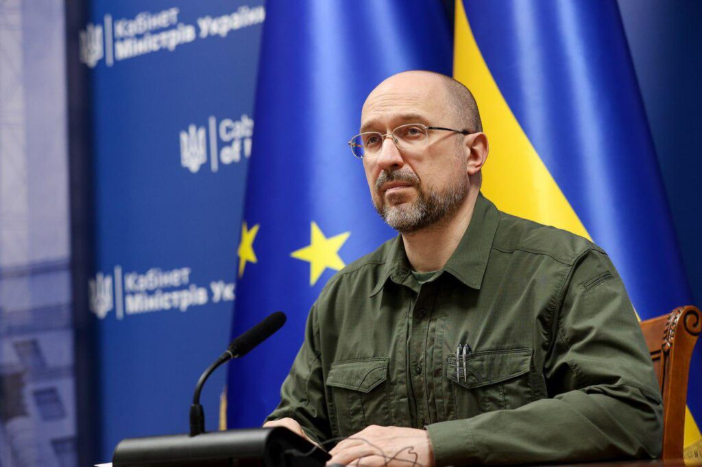 Продовження росією енерготерору може збільшити падіння ВВП України до 50% – прем’єр