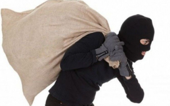 За крадіжку у пенсіонера поліцейські Кам’янського затримали раніше судимого чоловіка