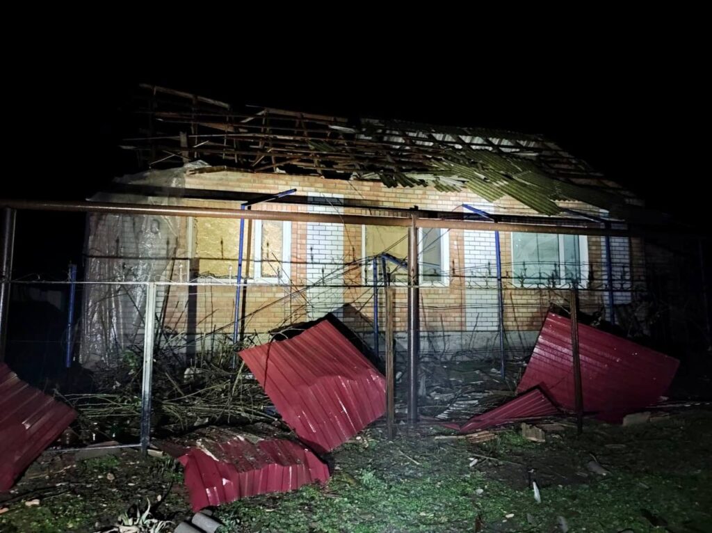 Вночі росіяни обстріляли три громади Нікопольського району