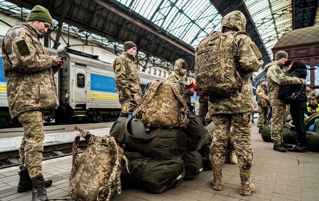 Кого з українців зараз мобілізують в першу чергу: в ЗСУ дали відповідь