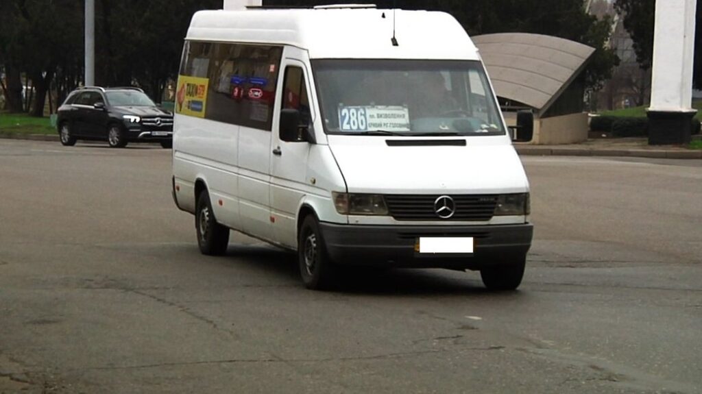 Вартість проїзду в маршрутках Кривого Рогу зросла до 15 гривень: що кажуть перевізники та містяни